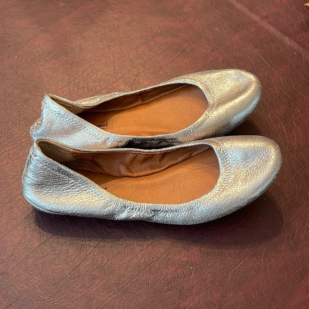 Lucky Brand gold metallic Emmie leather flats size 8.5